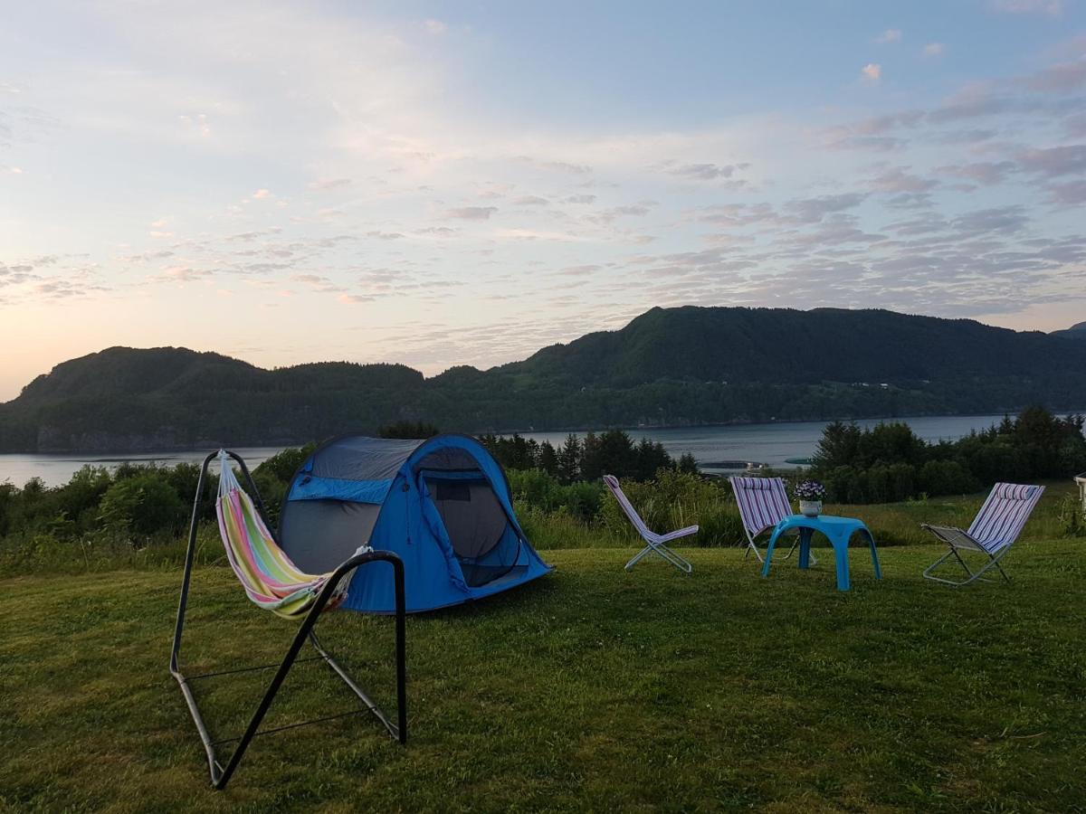 Leite Gard Near Atlantic Road In Hustadvika Lyngstad Екстер'єр фото