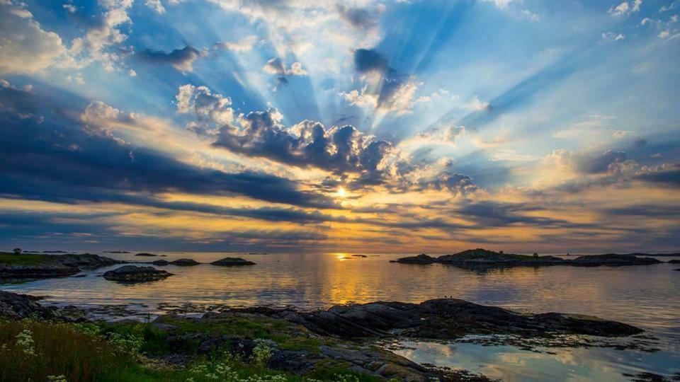 Leite Gard Near Atlantic Road In Hustadvika Lyngstad Екстер'єр фото